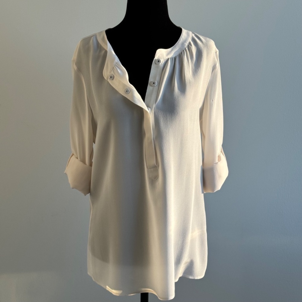 Banana Republic Silk Blouse - Picture 3 of 9